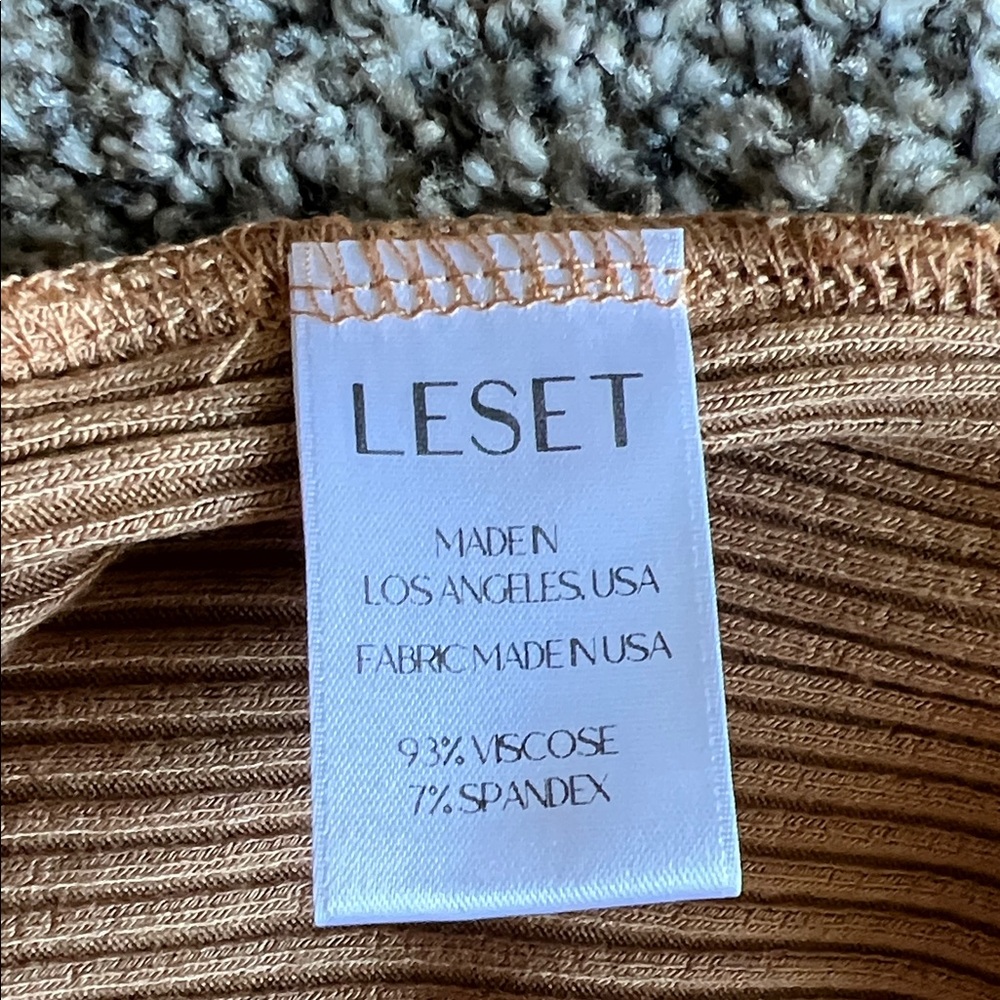 LESET | Cropped Ribbed Cami - Picture 4 of 4